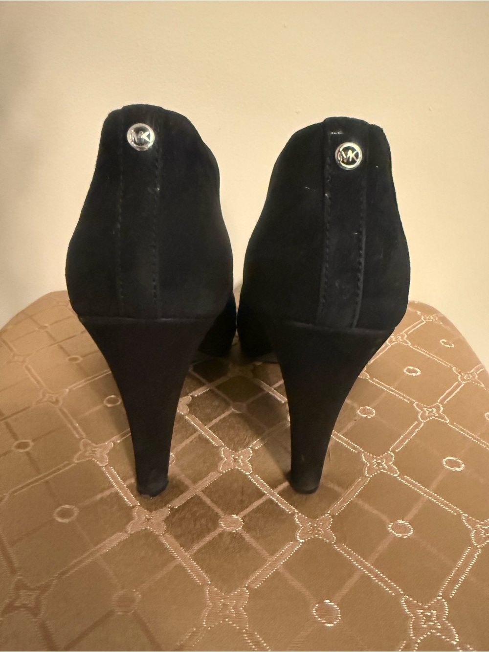 Michael Kors Black Suede Pointed Toe High Heel Pumps Booties - Picture 2 of 6